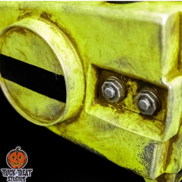 Trick or Treat Studios The Texas Chainsaw Massacre (1974) Chainsaw Prop With Sound
